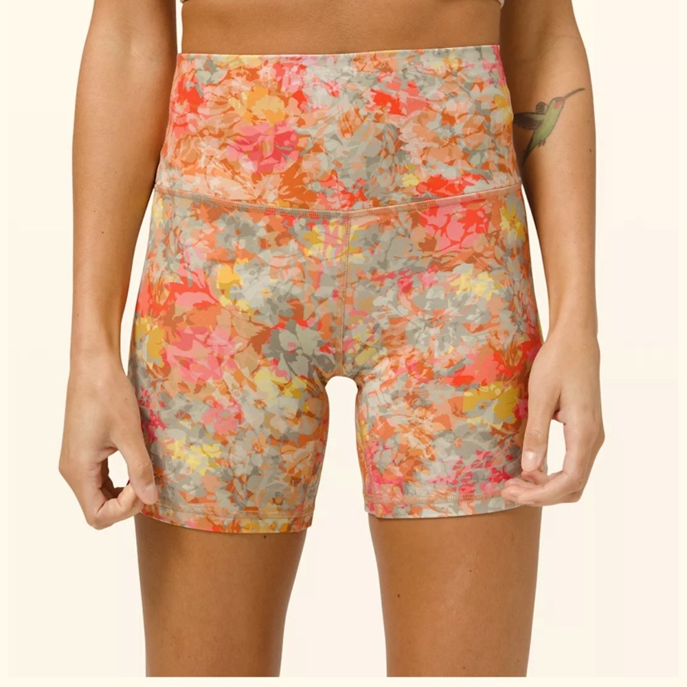 Brand New Floral Lululemon Biker Shorts Size 6!